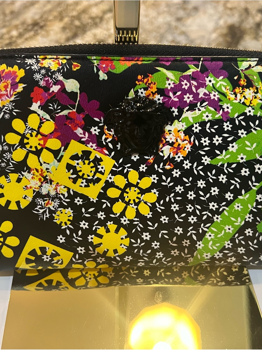 Versace Palazzo Leather Zip-Around Wallet! NWOT!!!